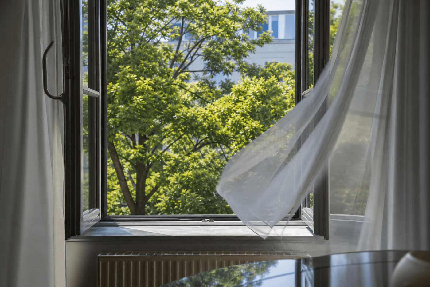 Garder sa maison fraîche sans climatisation : les méthodes qui marchent vraiment